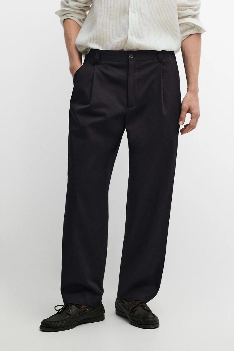 Cotton trousers with darts
