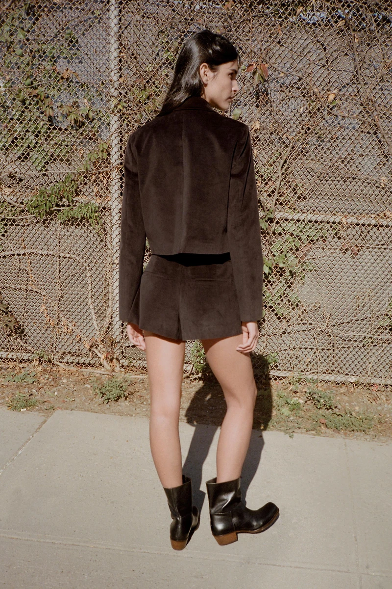 VESTE COURTE EN VELOURS