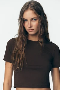 CROPPED STRETCH T-SHIRT
