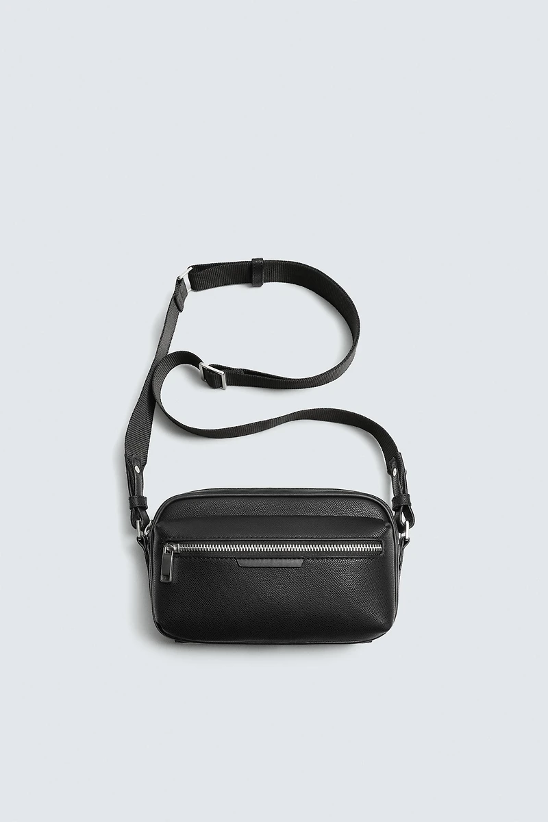 TEXTURED CROSSBODY BAG