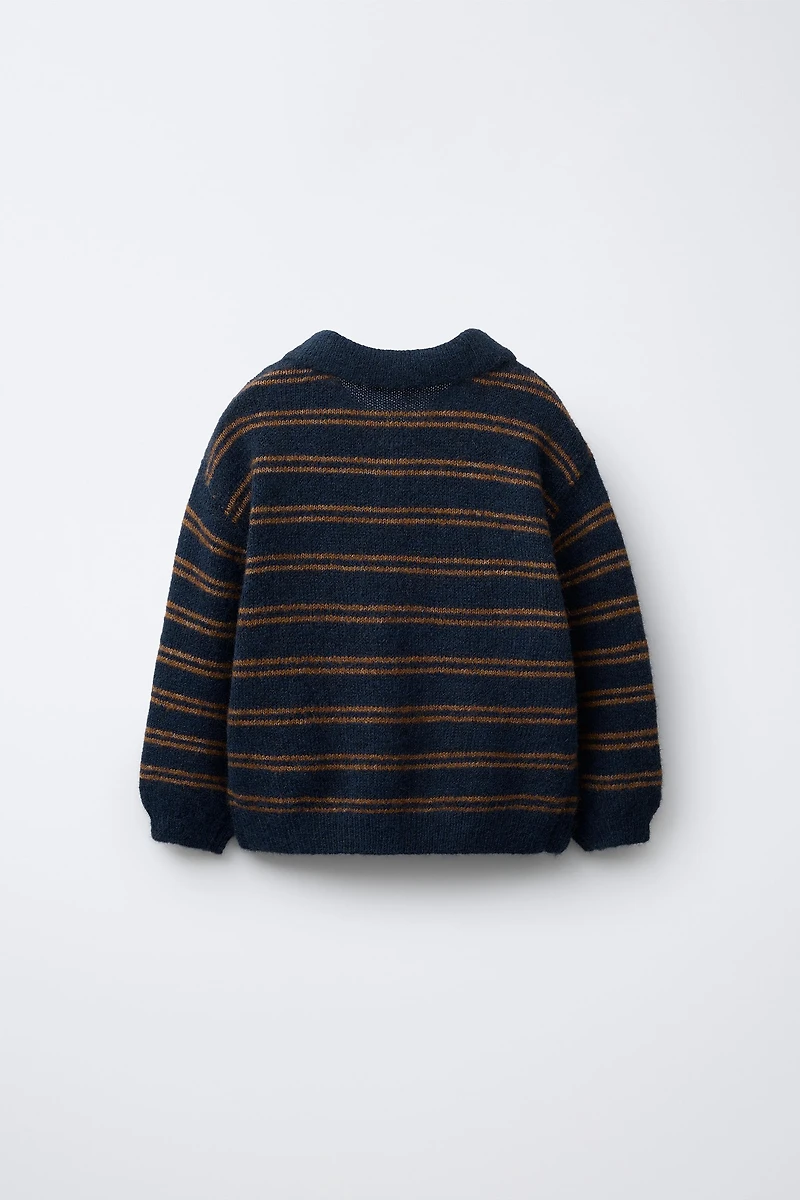 PULL EN MAILLE RAYÉ AVEC OURSON CROCHET