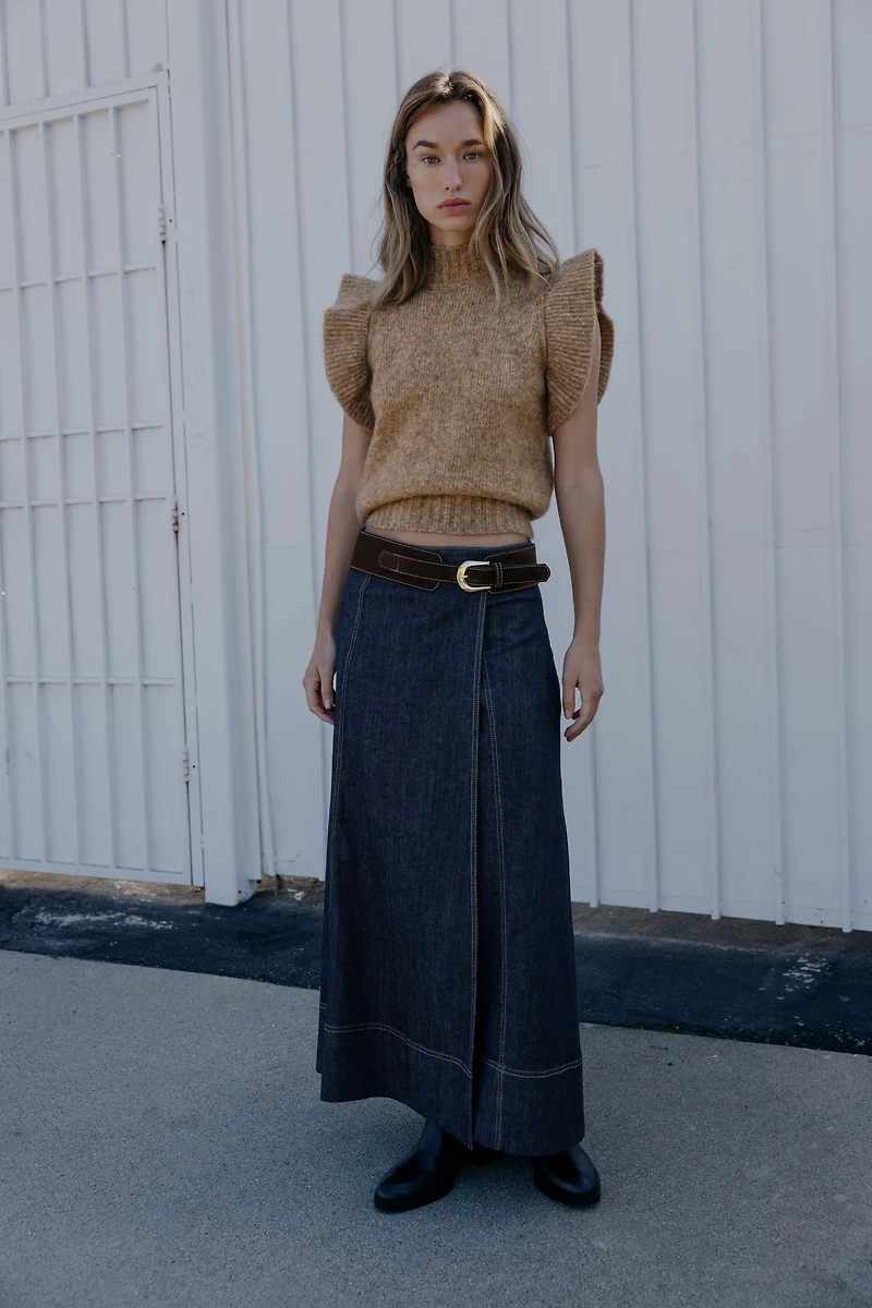 WOOL VEST WITH RUFFLES