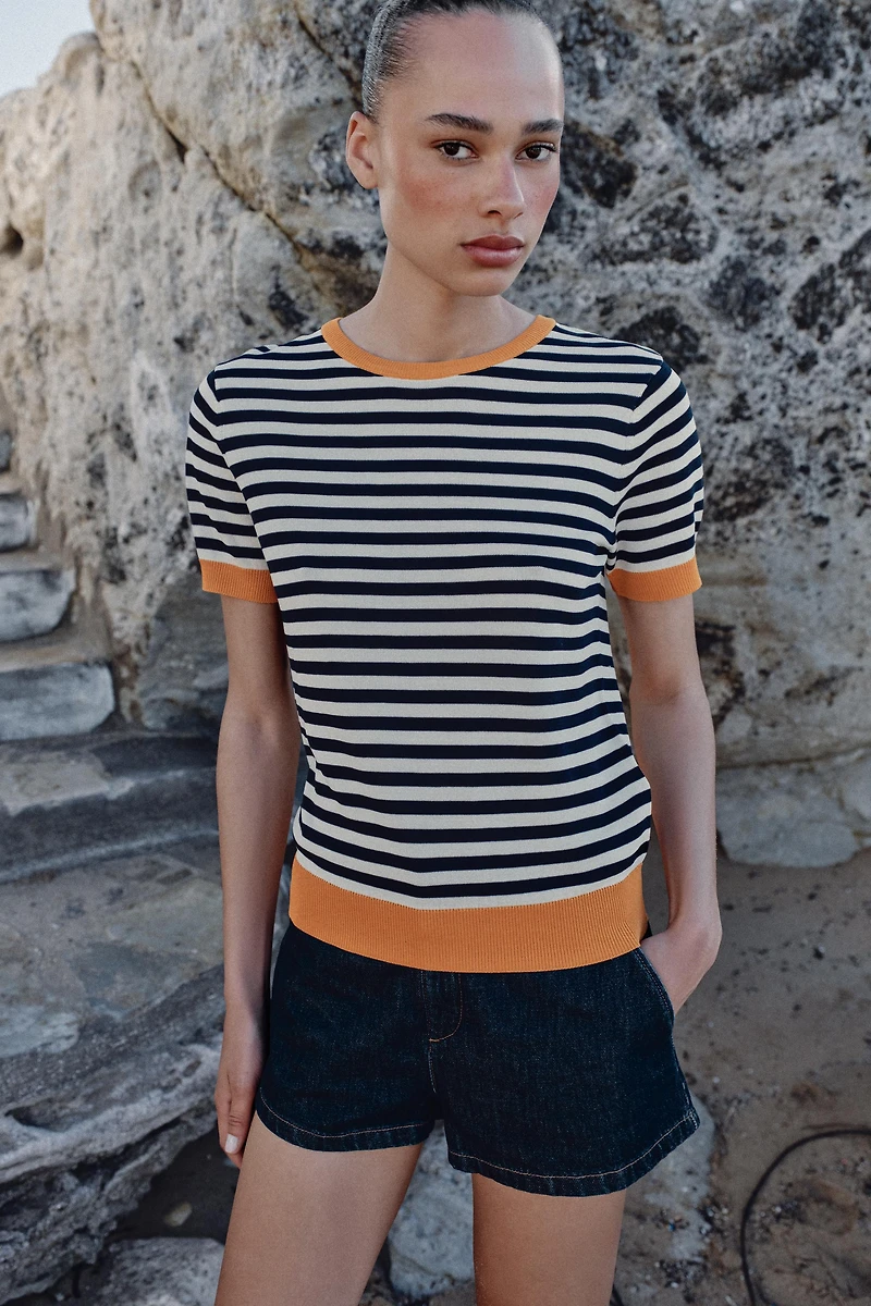 STRIPED KNIT TOP