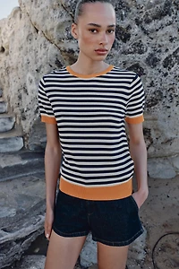 STRIPED KNIT TOP