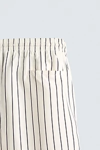 STRIPED MID-LENGTH SWIM TRUNKS