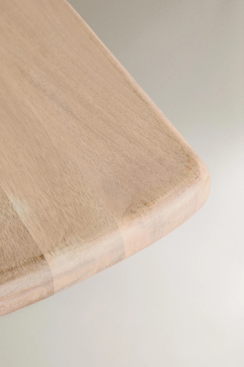 MANGO WOOD CUTTING BOARD