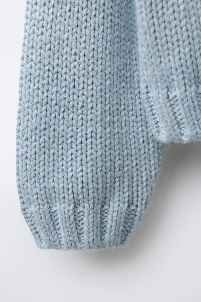 EMBROIDERED KNIT SWEATER