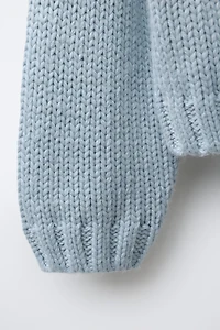 EMBROIDERED KNIT SWEATER