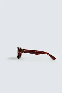 OVAL SUNGLASSES