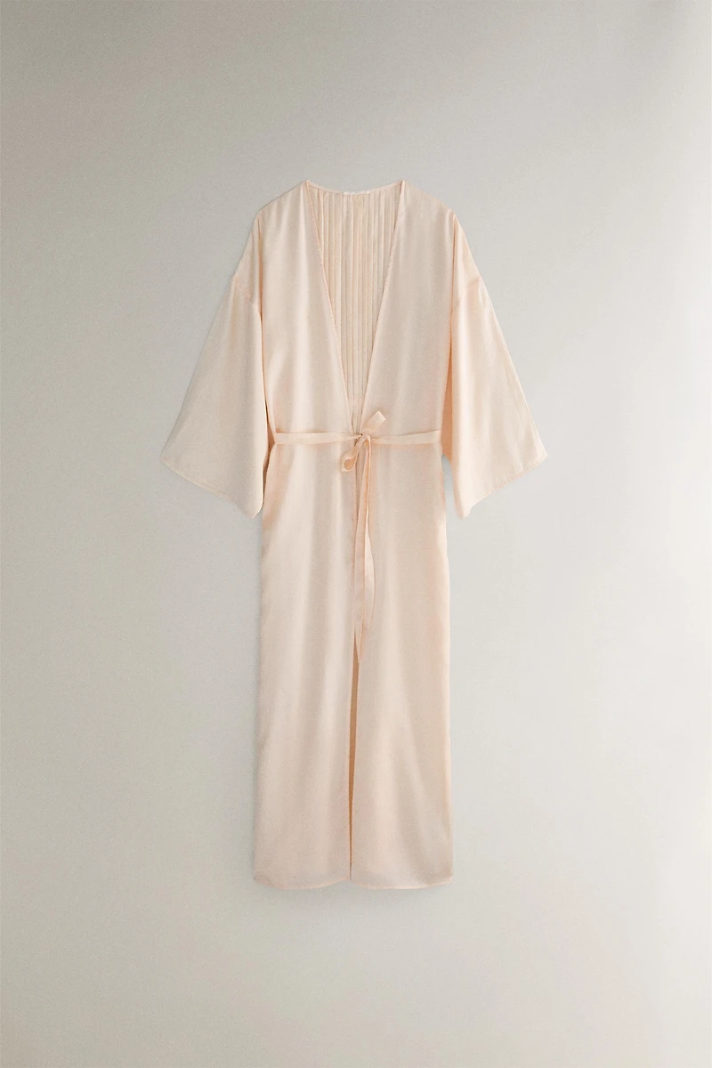 PLEATED SATEEN ROBE
