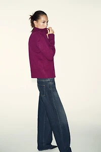 HIGH NECK KNIT JUMPER