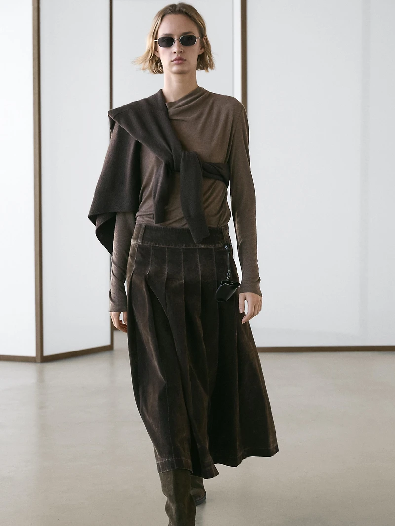 Jupe midi denim plissée effet velours