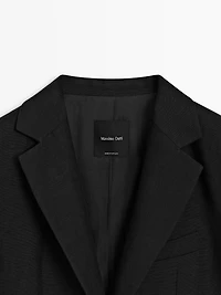 Linen blazer with pockets