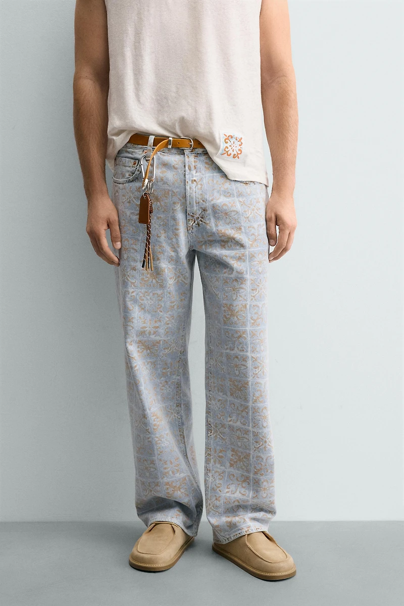 JEAN RELAXED FIT IMPRIMÉ GÉOMÉTRIQUE