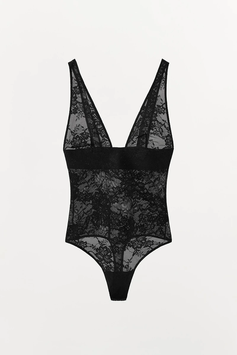 BODY AVEC POLYAMIDE ET DENTELLE