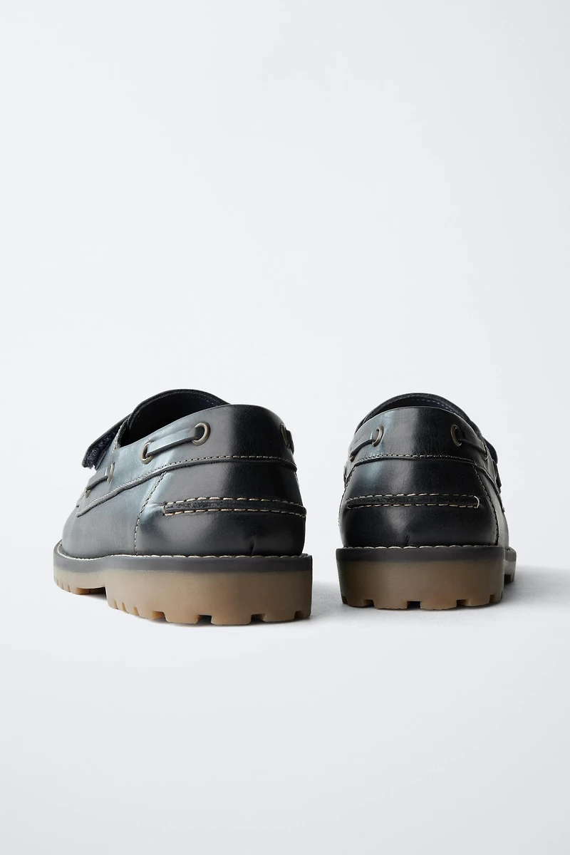 CHAUSSURES BATEAU EN CUIR