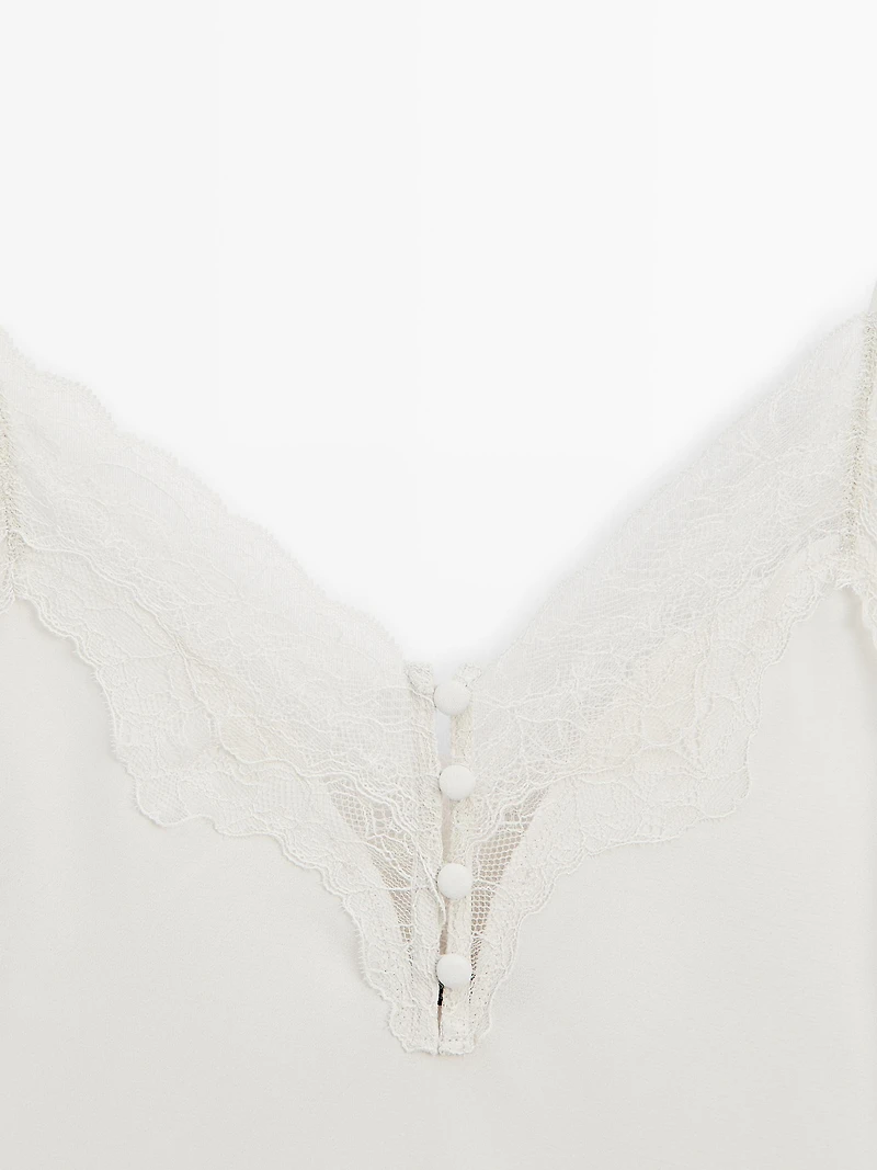 Top nuisette boutons