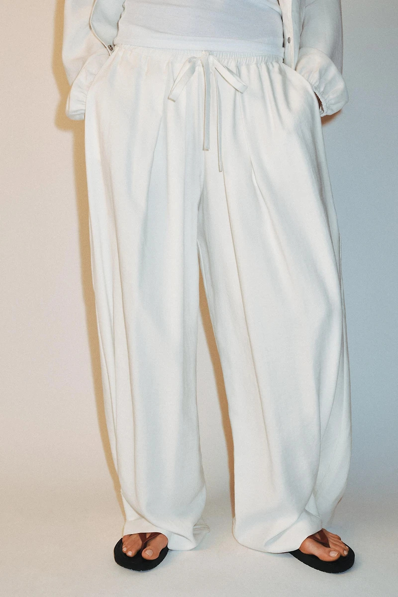 PANTALON FLUIDE À BAS AJUSTABLE