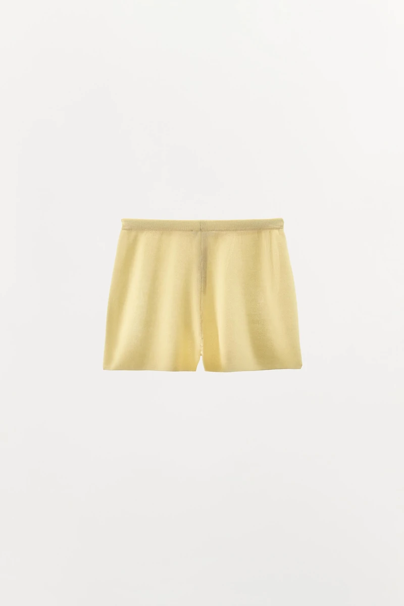 SHORT EN MÉLANGE DE COTON À BOUTONS