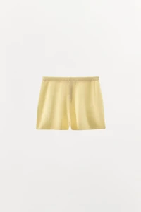 SHORT EN MÉLANGE DE COTON À BOUTONS