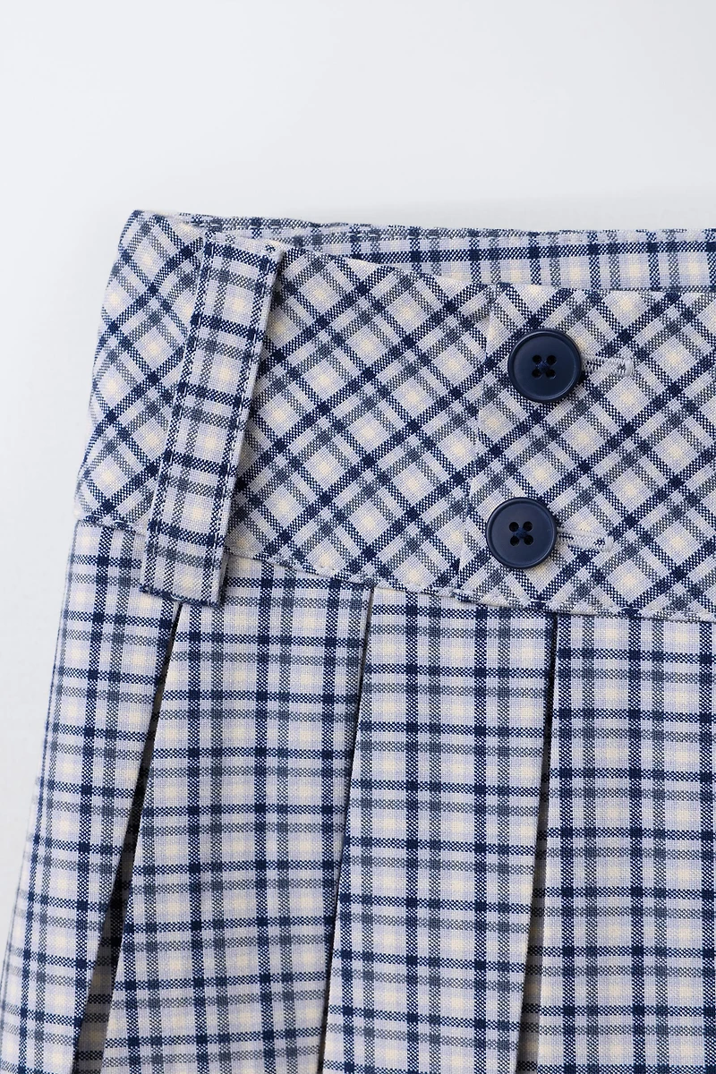 PLAID BUTTON SKORT