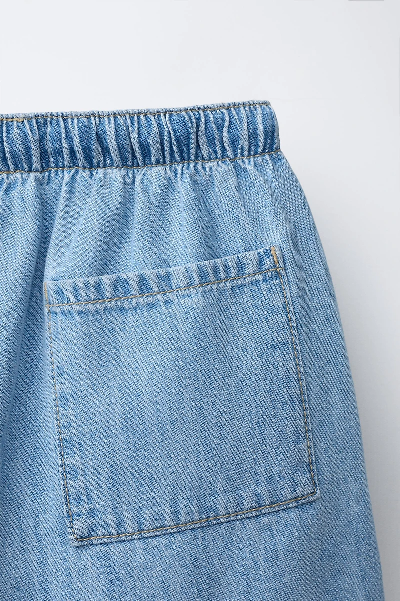 BUTTONED DENIM SHORTS
