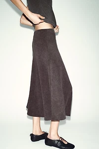 SOFT CAPE SKIRT