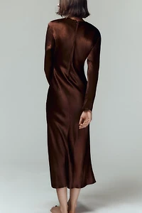 CRINKLE EFFECT PLEATED MIDI DRESS