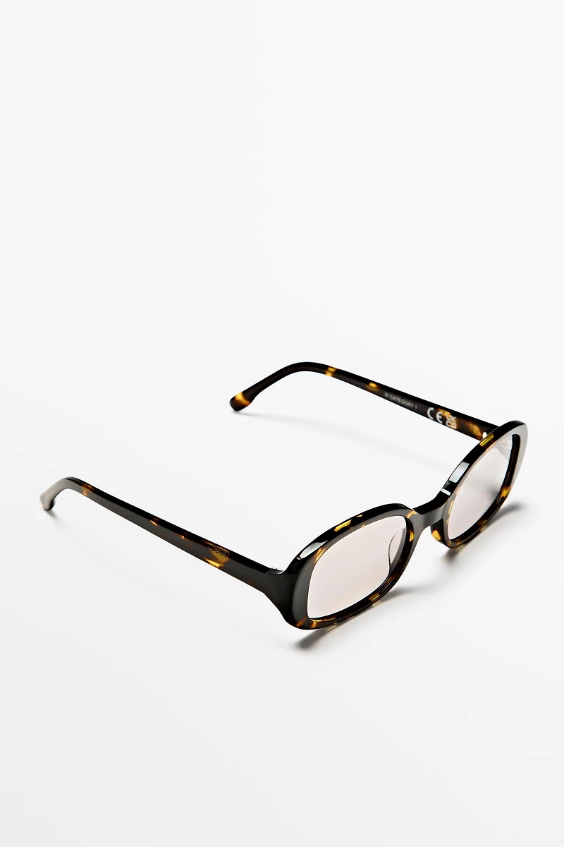 Oval tortoiseshell-effect sunglasses