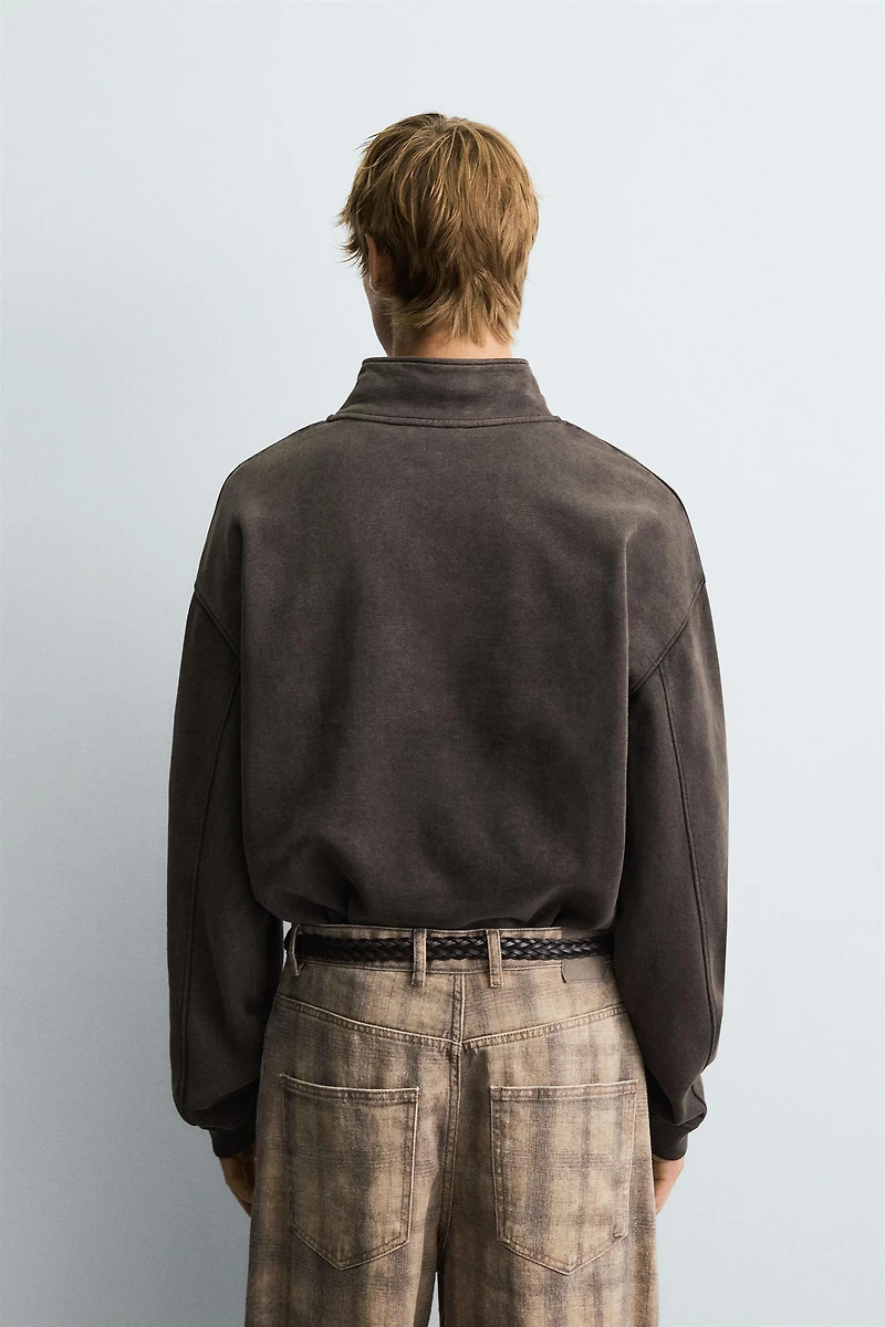 WASHED QUARTER-ZIP SWEATSHIRT