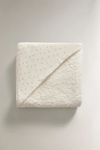 MUSLIN HOODED BABY TOWEL WITH FLORAL DESIGN