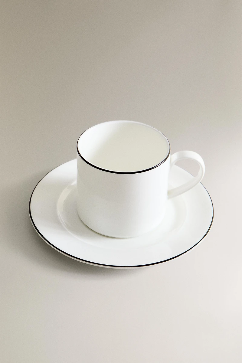 TASSE À THÉ ET SOUCOUPE BONE CHINA FILET NOIR