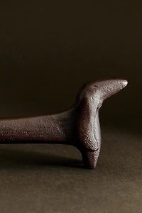 PETIT CHIEN DÉCORATIF TECKEL