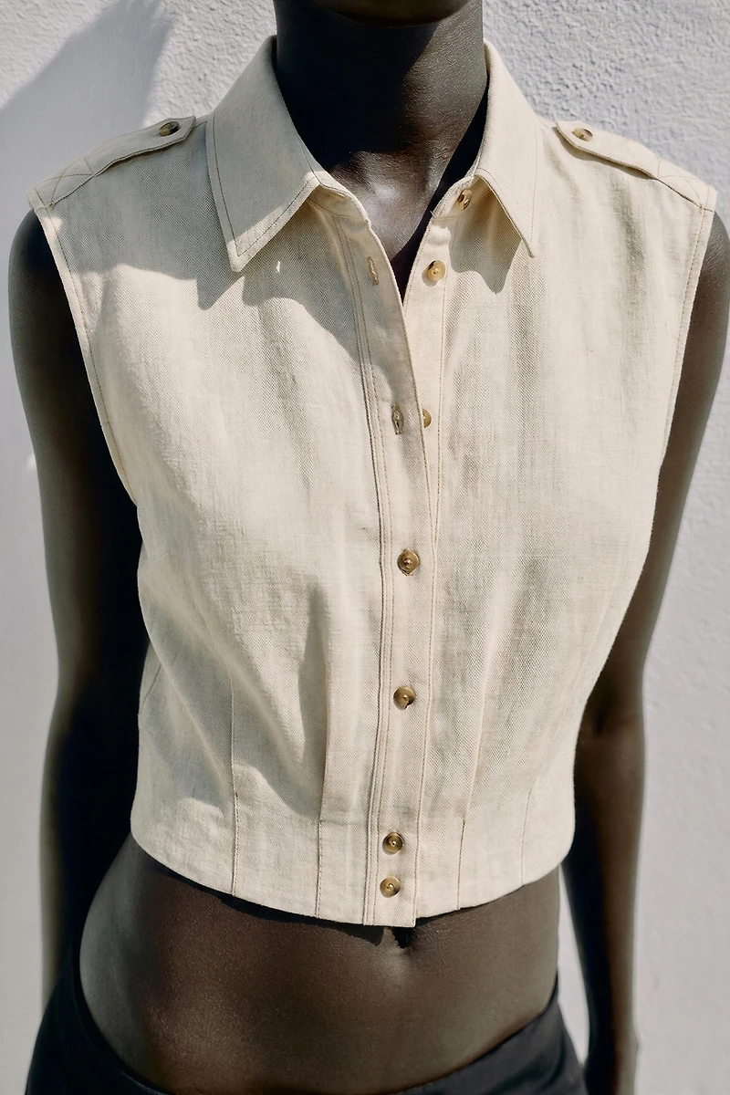 LINEN TOP WITH TOPSTITCHING