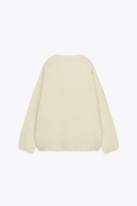 OVERSIZED KNIT SWEATER