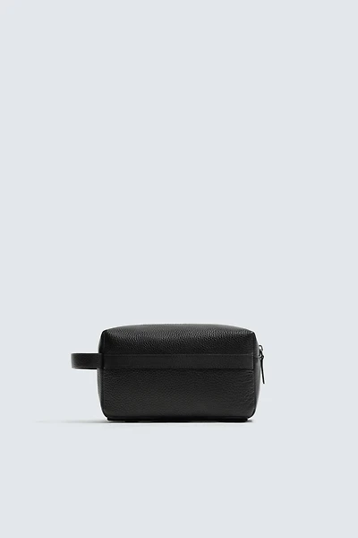 LEATHER TOILETRY BAG