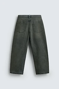 LOOSE FIT JEANS