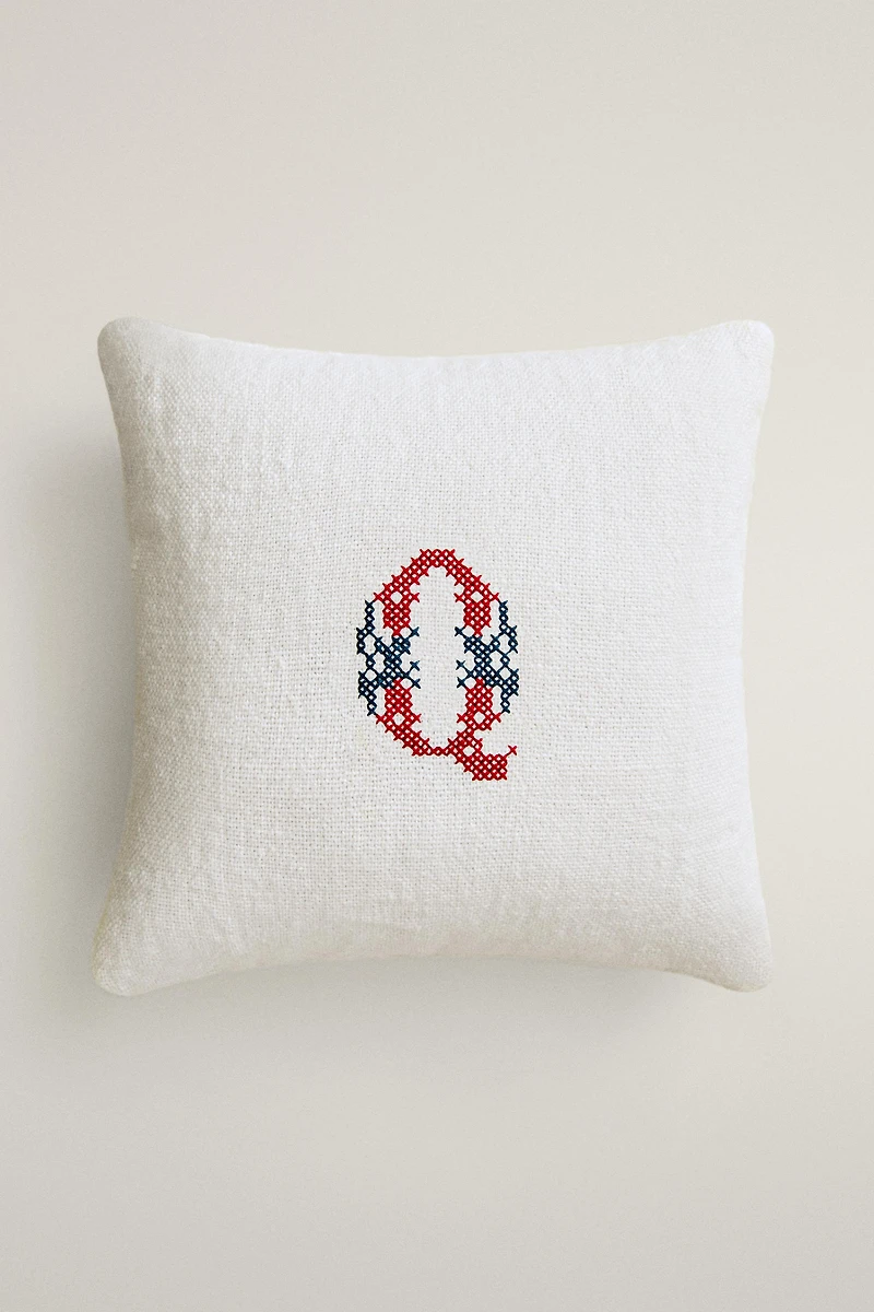 LETTER Q EMBROIDERED LINEN CUSHION