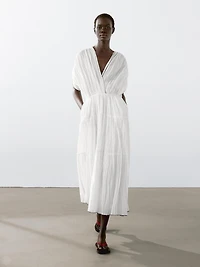 Contrast pleated long dress
