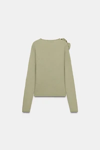 PULL AVEC LAINE FLEURS