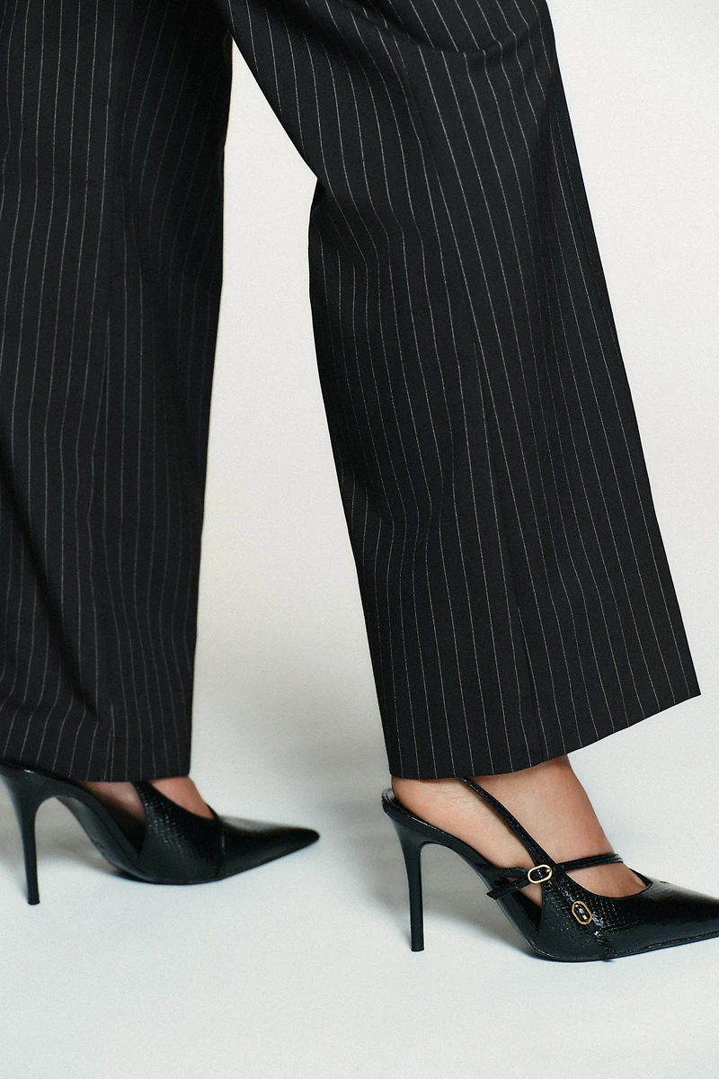 CHAUSSURES À TALONS AVEC BRIDES ET BOUCLES