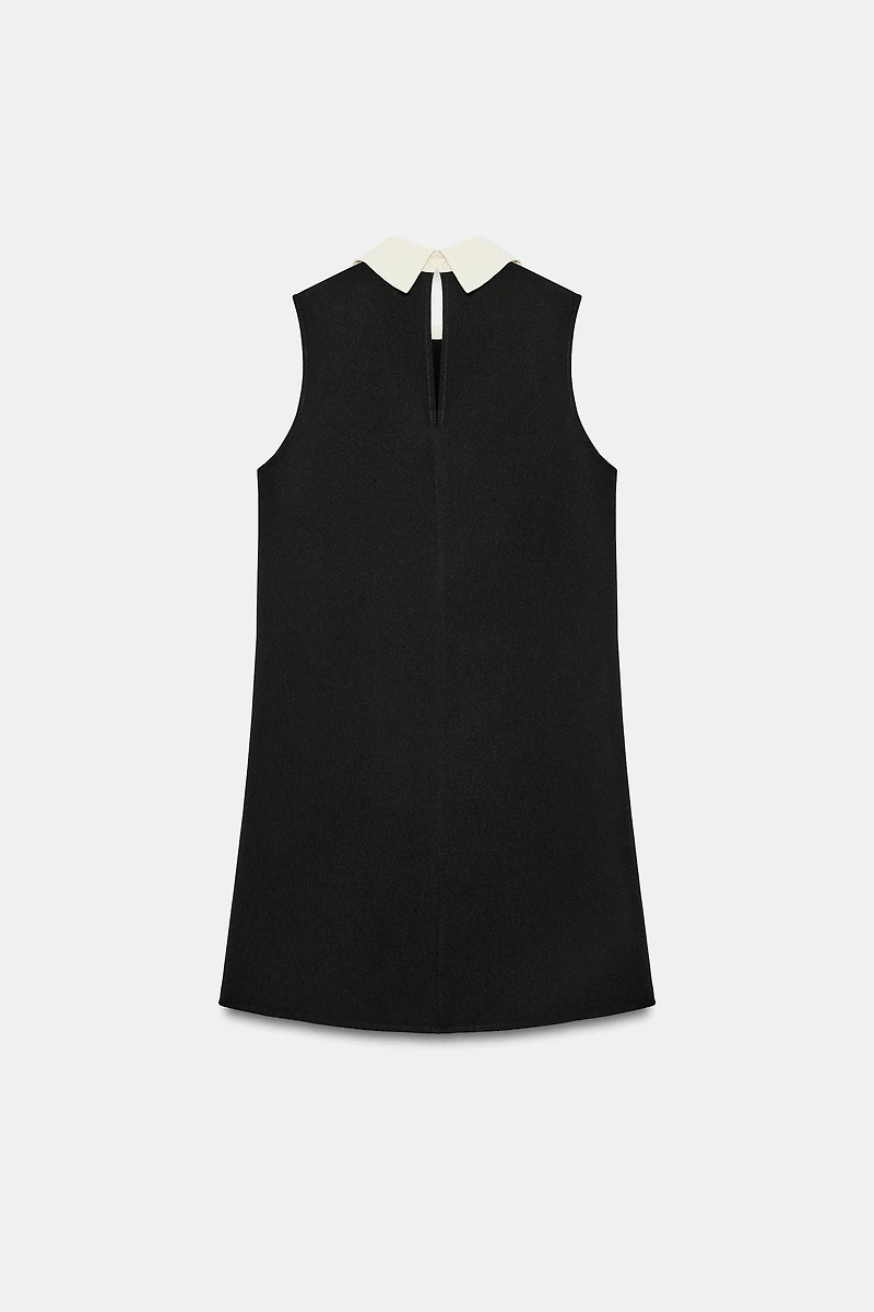 ROBE COURTE À BRANDEBOURGS