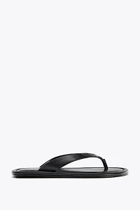 FLAT LEATHER SANDALS