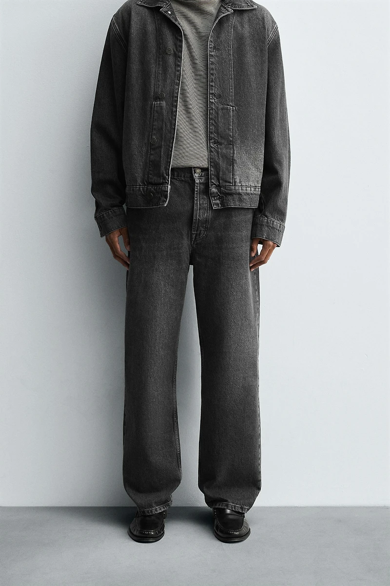 STRAIGHT FIT JEANS