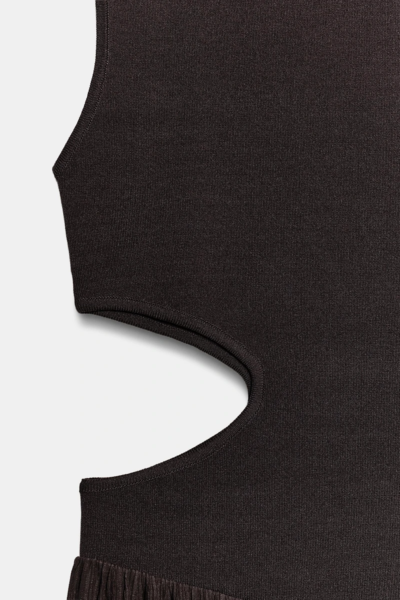 CUT OUT KNIT DRESS