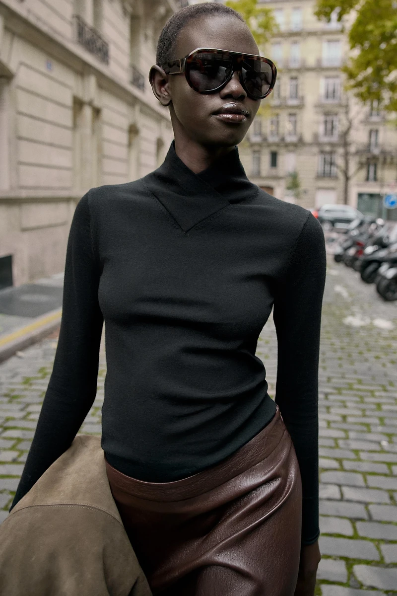 WOOL CROSSOVER HIGH NECK JUMPER