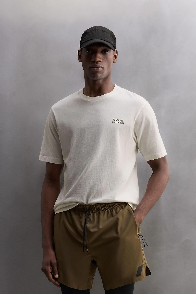 GRAPHIC PRINT T-SHIRT