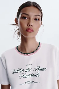 T-SHIRT TEXTE COL TRICOT