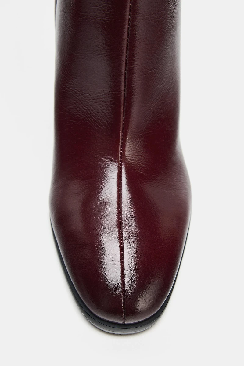 WIDE HEEL LEATHER BOOTS