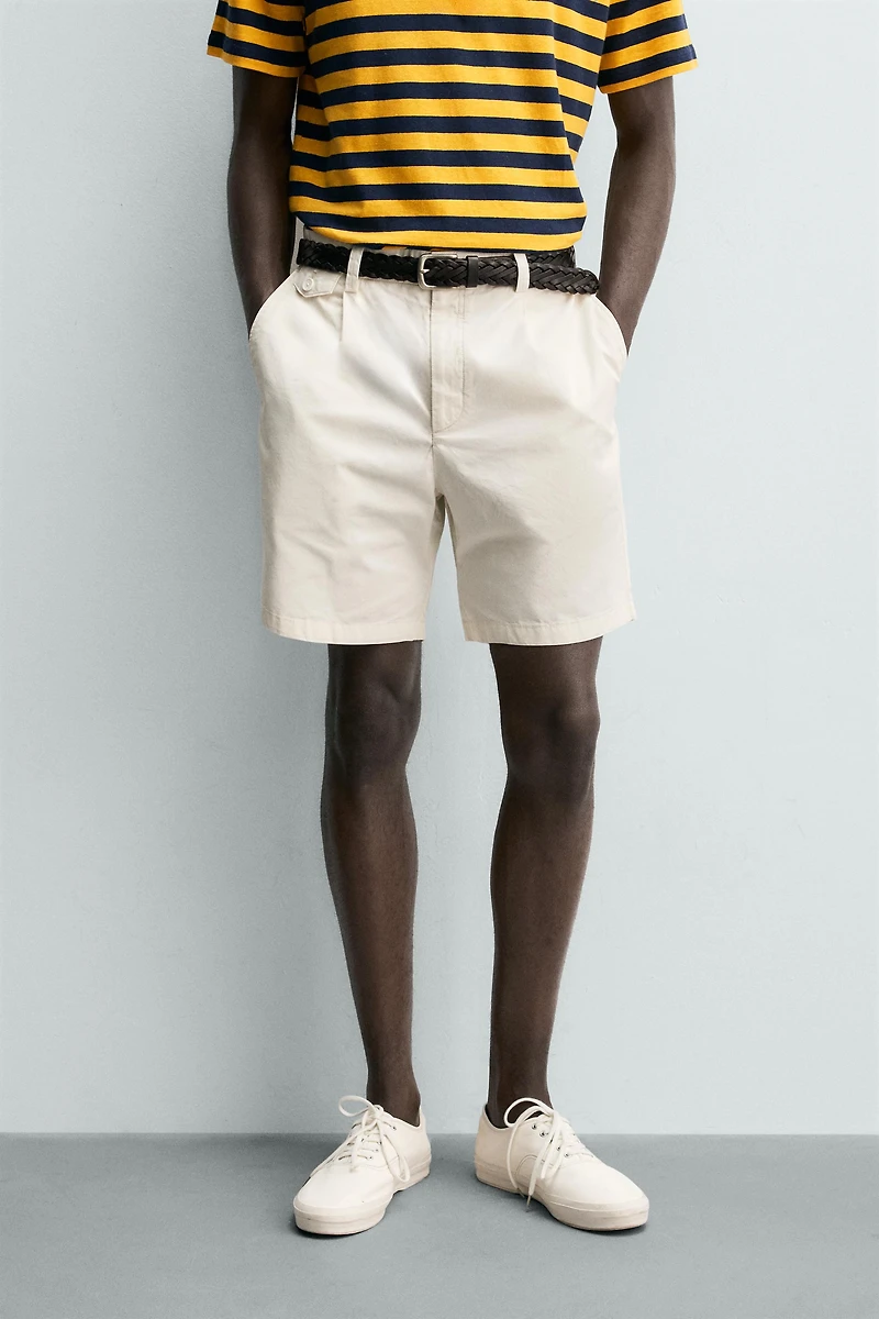 REGULAR FIT PLEATED SHORTS